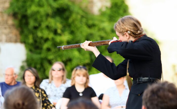 Siege Theatre Performing in the Castleyard